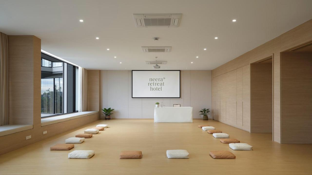 Neera Retreat Hotel ナコーンパトム エクステリア 写真