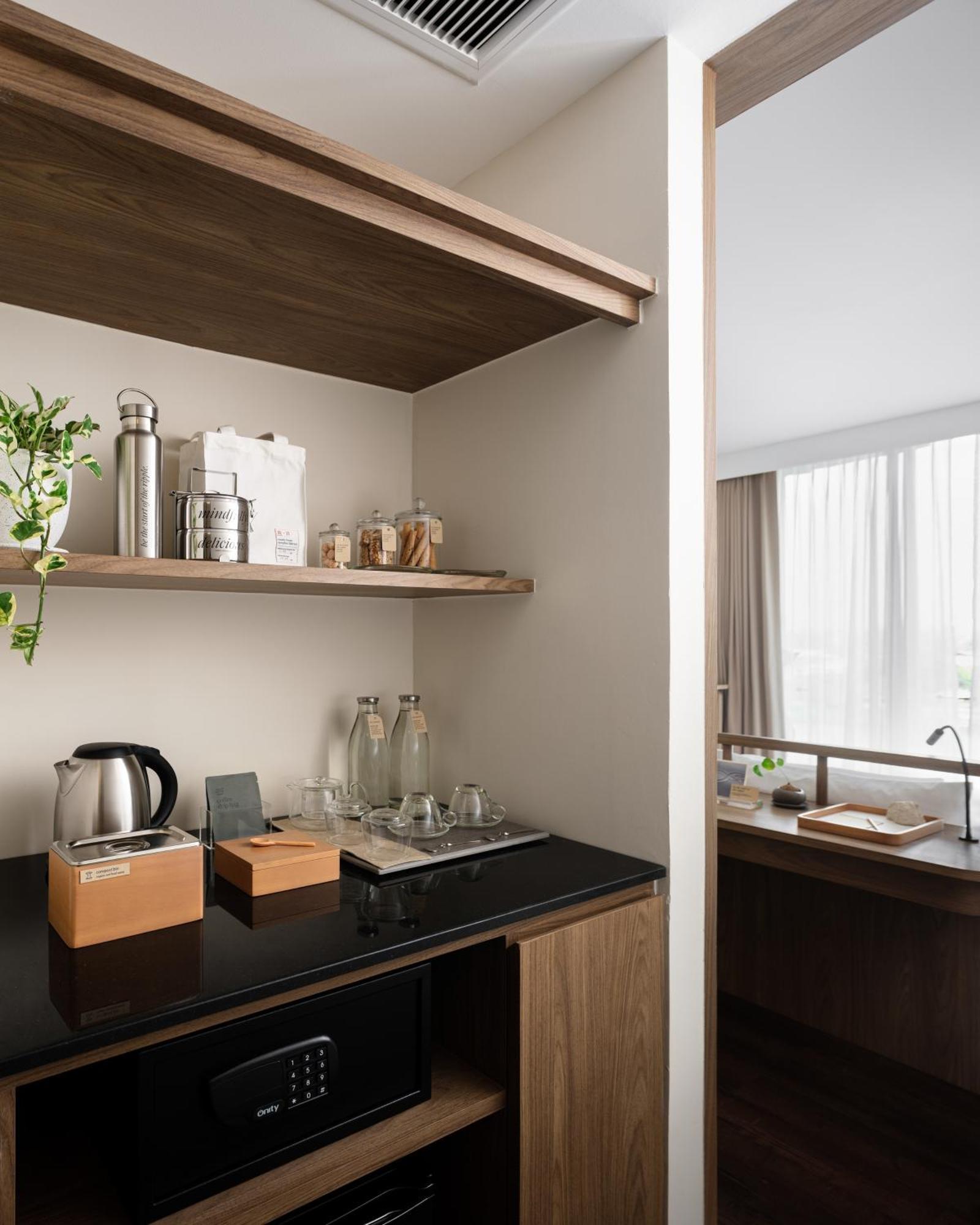 Neera Retreat Hotel ナコーンパトム エクステリア 写真
